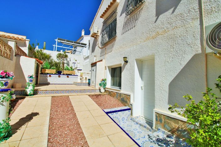Image No.25-4 Bed Villa for sale