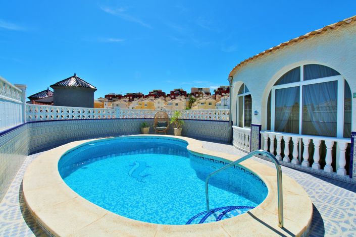 Image No.34-4 Bed Villa for sale