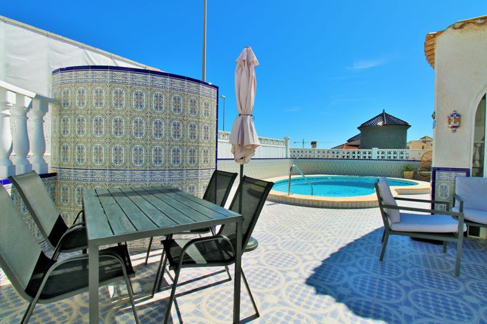 Image No.4-4 Bed Villa for sale