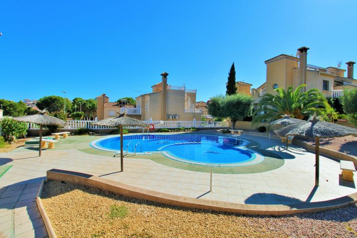 Image No.33-3 Bed Townhouse for sale