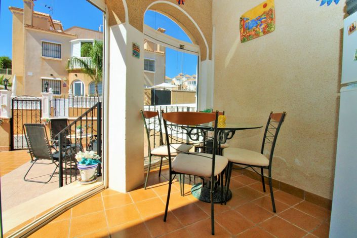 Image No.7-3 Bed Townhouse for sale