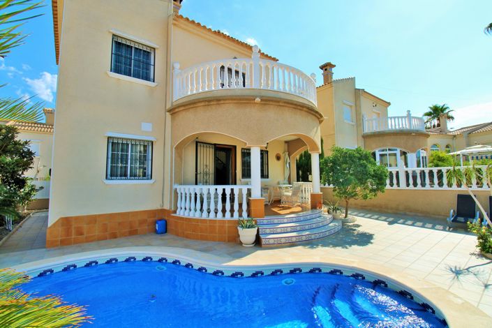Image No.2-3 Bed Villa for sale