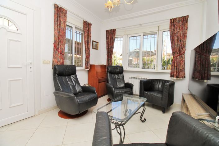 Image No.9-3 Bed Villa for sale