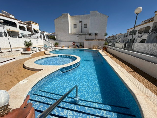 Image No.17-Appartement de 2 chambres à vendre à Vistabella Golf