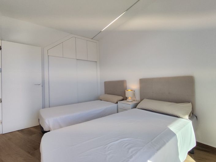 Image No.19-3 Bed Apartment for sale