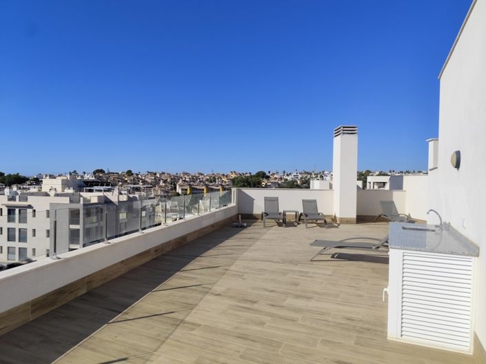 Image No.27-3 Bed Apartment for sale