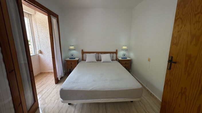 Image No.22-2 Bed Townhouse for sale