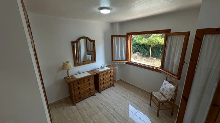 Image No.28-2 Bed Townhouse for sale