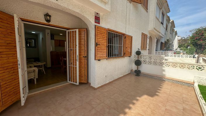 Image No.38-2 Bed Townhouse for sale