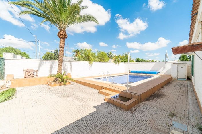 Image No.18-3 Bed Villa for sale