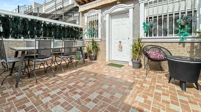 Image No.2-3 Bed Townhouse for sale