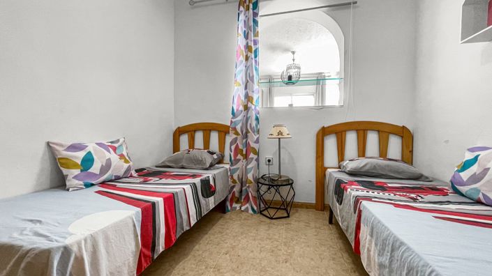 Image No.23-3 Bed Townhouse for sale