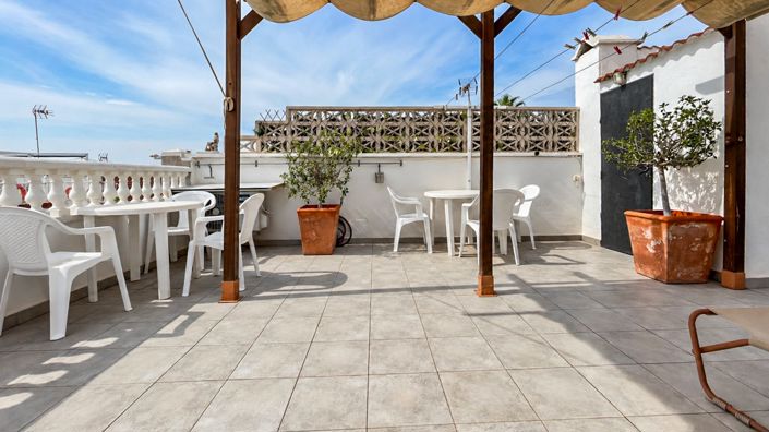 Image No.6-3 Bed Townhouse for sale