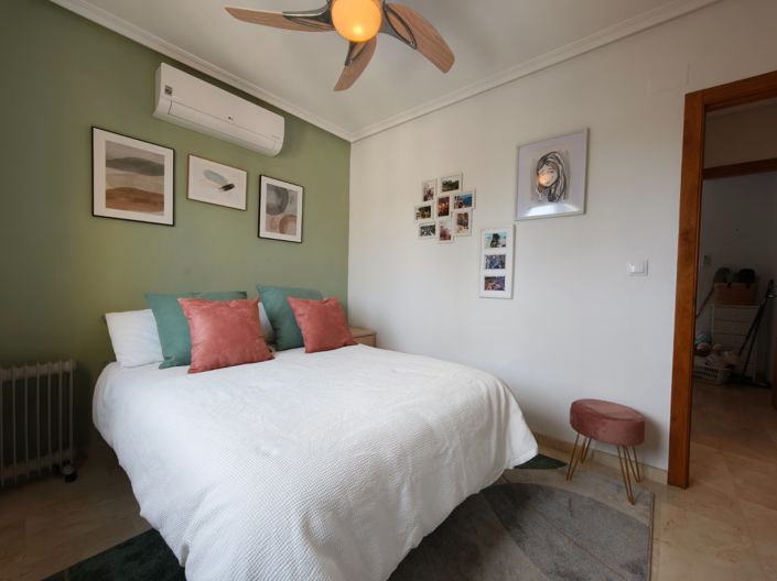 Image No.30-2 Bed Apartment for sale