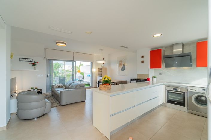 Image No.2-2 Bed Townhouse for sale