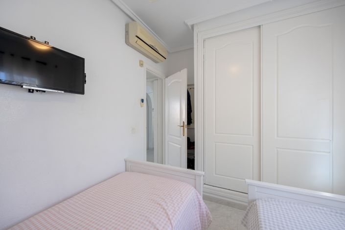 Image No.20-4 Bed Villa for sale