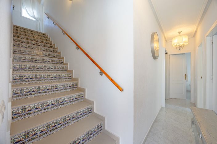 Image No.25-4 Bed Villa for sale