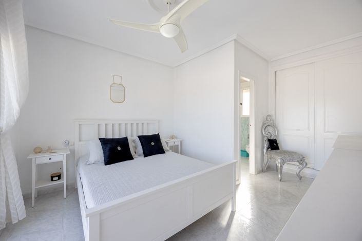 Image No.26-4 Bed Villa for sale