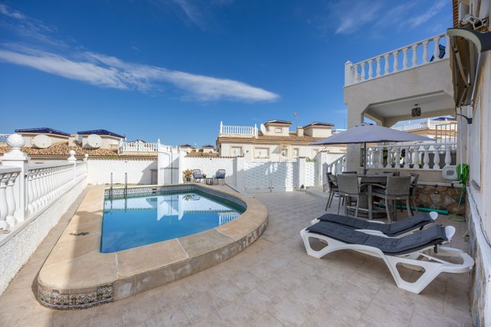 Image No.33-4 Bed Villa for sale