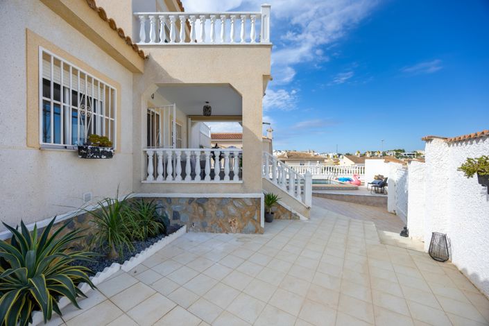 Image No.34-4 Bed Villa for sale