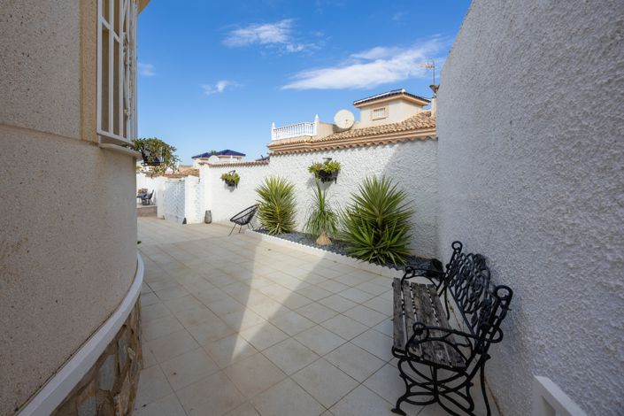Image No.38-4 Bed Villa for sale