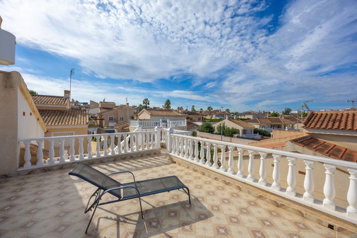 Image No.40-4 Bed Villa for sale