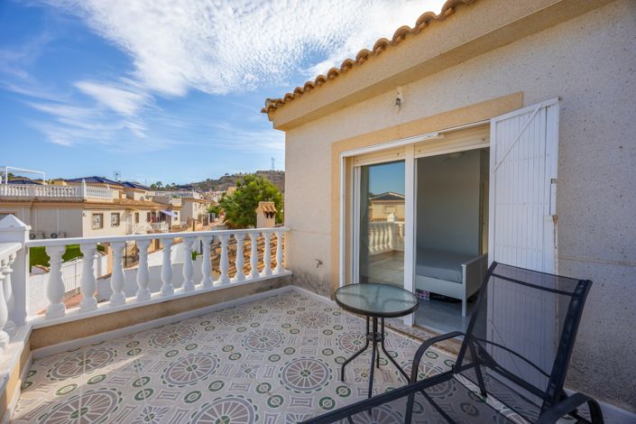 Image No.42-4 Bed Villa for sale