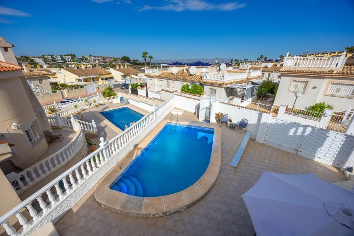 Image No.44-4 Bed Villa for sale