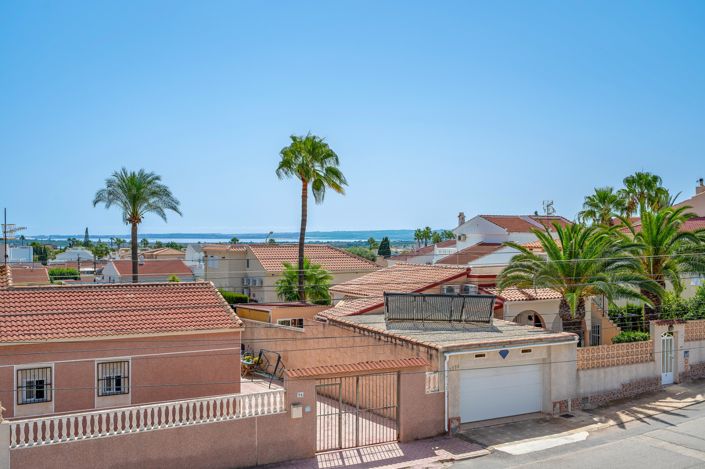 Image No.49-5 Bed Villa for sale