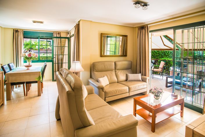 Image No.5-4 Bed Townhouse for sale