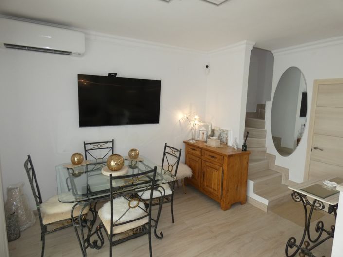 Image No.4-2 Bed Townhouse for sale