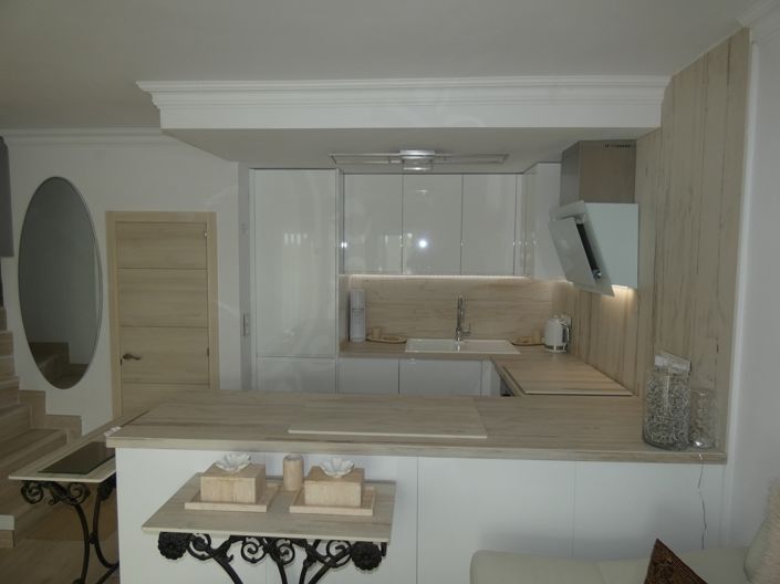 Image No.8-2 Bed Townhouse for sale