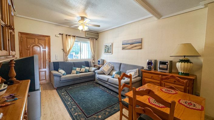 Image No.6-2 Bed Townhouse for sale