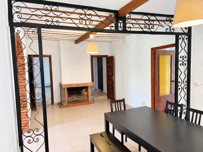Image No.25-6 Bed Villa for sale