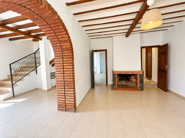 Image No.27-6 Bed Villa for sale