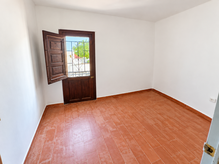 Image No.30-6 Bed Villa for sale