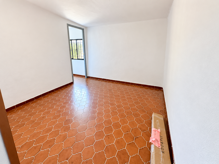 Image No.32-6 Bed Villa for sale