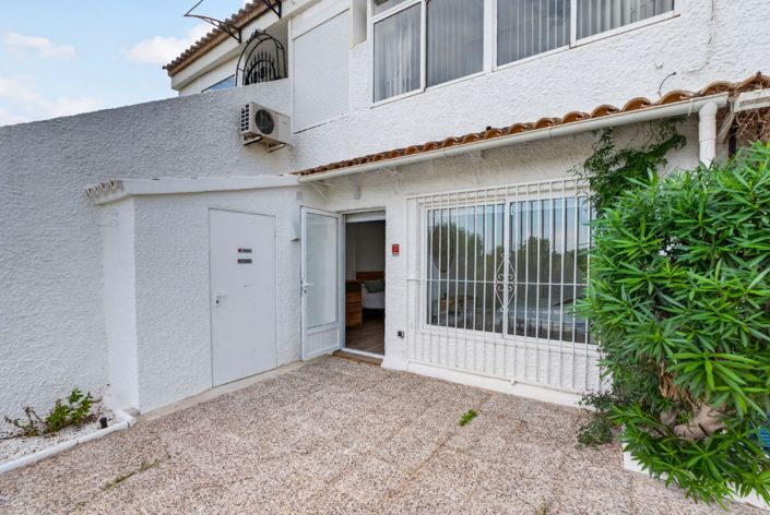 Image No.20-2 Bed Townhouse for sale
