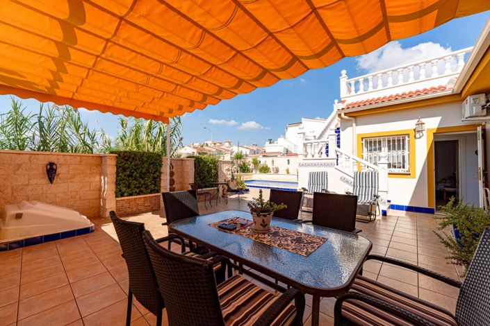 Image No.49-4 Bed Townhouse for sale