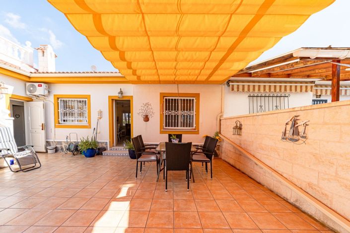Image No.50-4 Bed Townhouse for sale