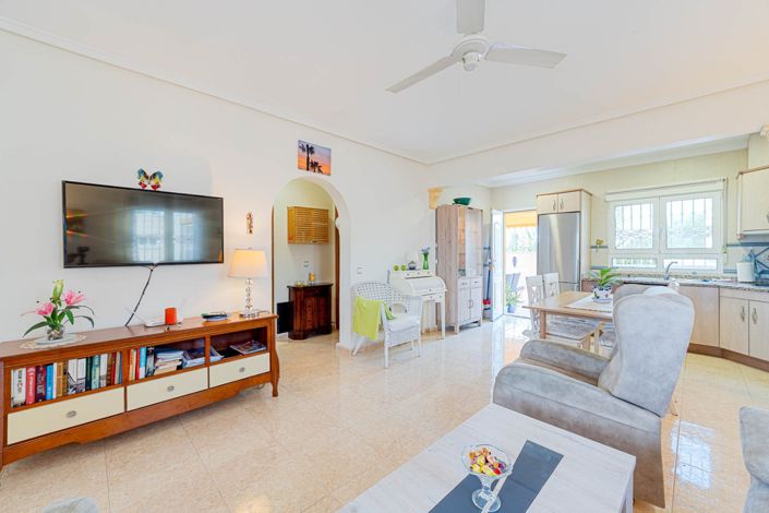 Image No.11-4 Bed Townhouse for sale