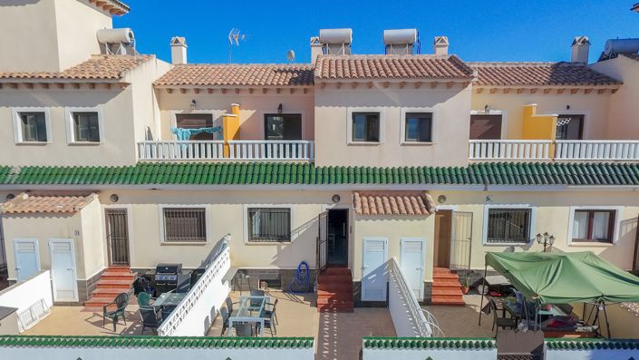 Image No.31-3 Bed Townhouse for sale