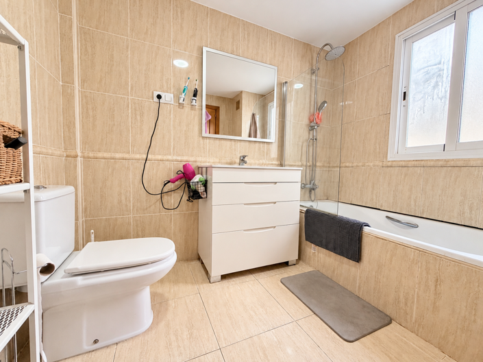Image No.17-3 Bed Townhouse for sale