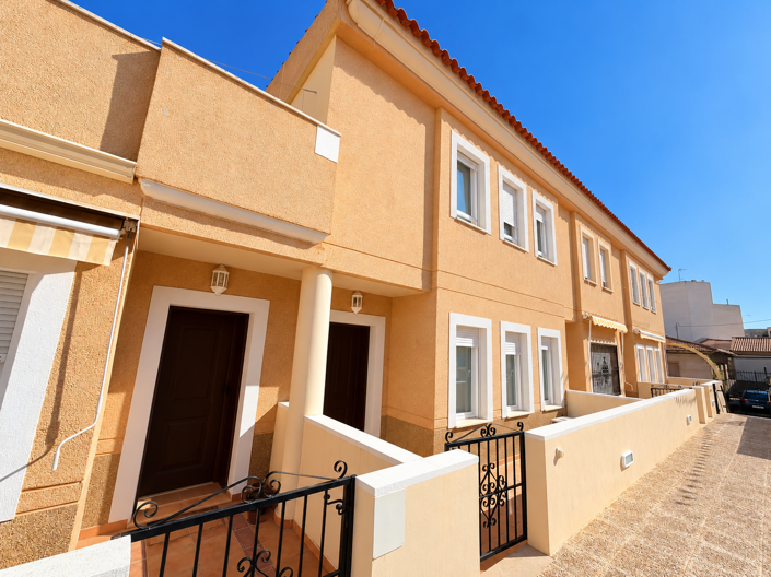 Image No.23-3 Bed Townhouse for sale