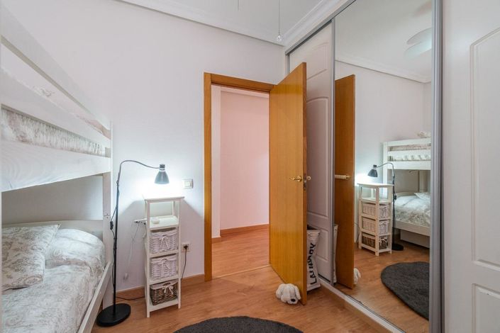 Image No.24-3 Bed Apartment for sale