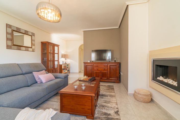 Image No.8-3 Bed Villa for sale