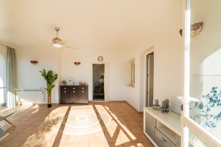 Image No.9-3 Bed Villa for sale