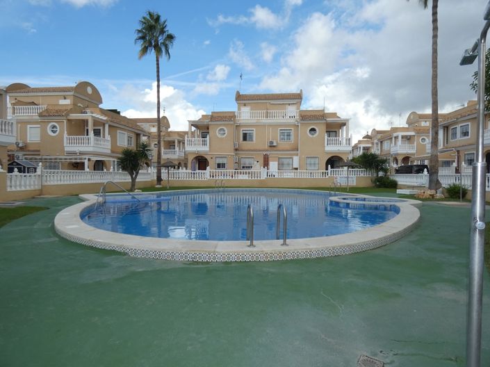 Image No.4-3 Bed Townhouse for sale