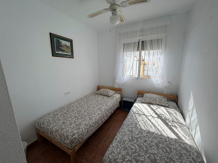 Image No.14-3 Bed Townhouse for sale