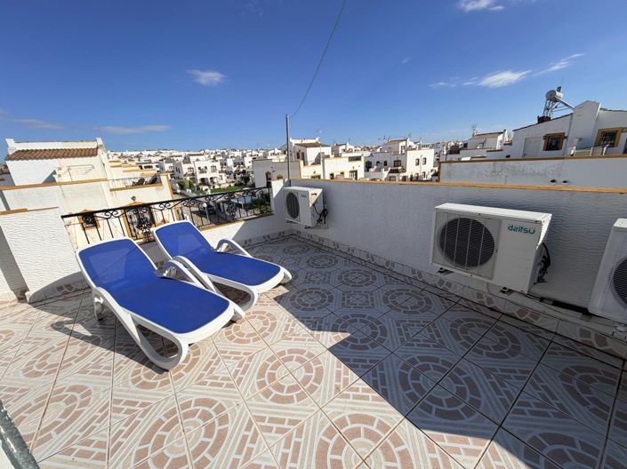 Image No.24-3 Bed Townhouse for sale